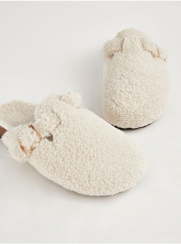 Vero Moda borg fleece slipper in cream