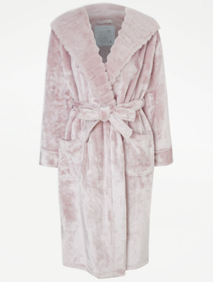 Dusky Pink Plush Hooded Dressing Gown 