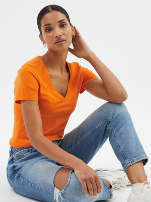 7372 Orange V Neck T-Shirt