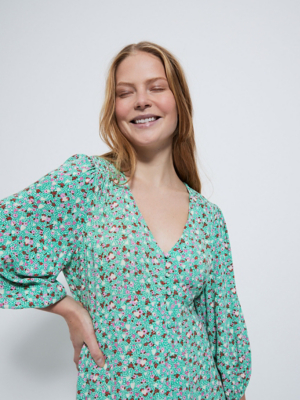 slim fit dress slacks Ro&Zo Green Ditsy Waist Detail Dress In Green