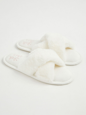 nike slides women near me