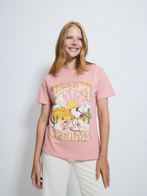 Розовая футболка с надписью Snoopy Desert Dreams