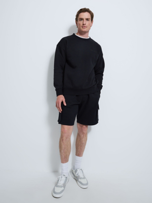 Black Unlimited Oversized Jersey Cargo Shorts | Men | George at ASDA