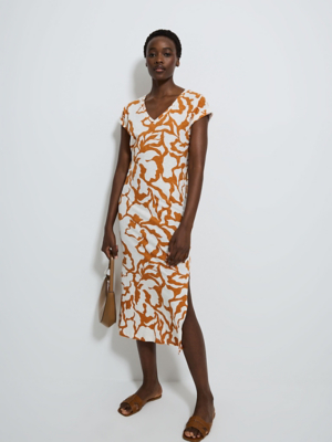 orange dress walmart These summer dresses from @walmart are perfect for any occasion all summer long. Comment OUTFIT to have the links to shop these looks sent directly to you! These easy, comfortable, and chic Tank Tops Ladies Dresses Walmart T Shirt