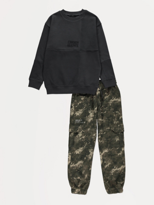 Camo Canyon Heights Sweatshirt and Joggers Outfit