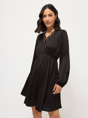 Black Dresses for Women | Little Black Dress