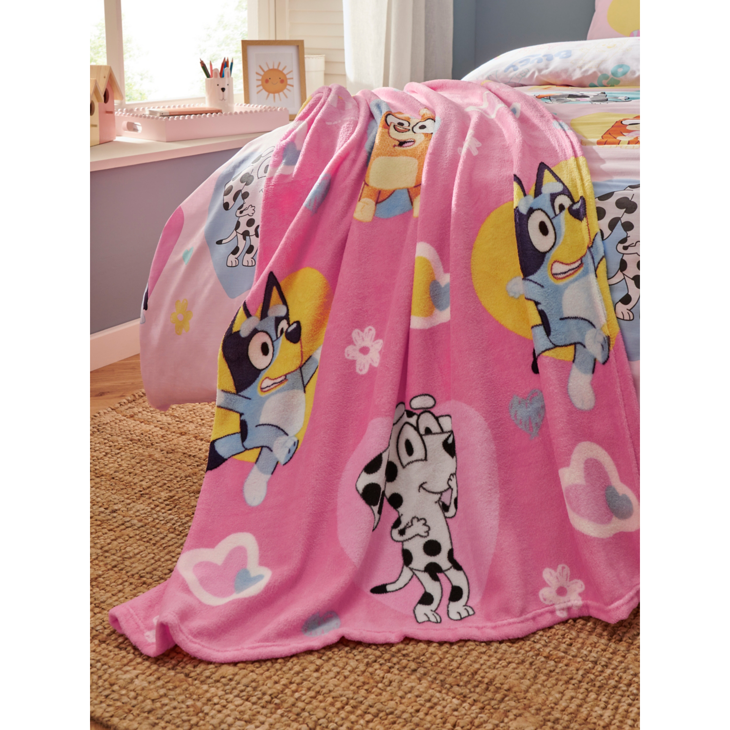 George Pink Bluey 'Hearts' Fleece Blanket