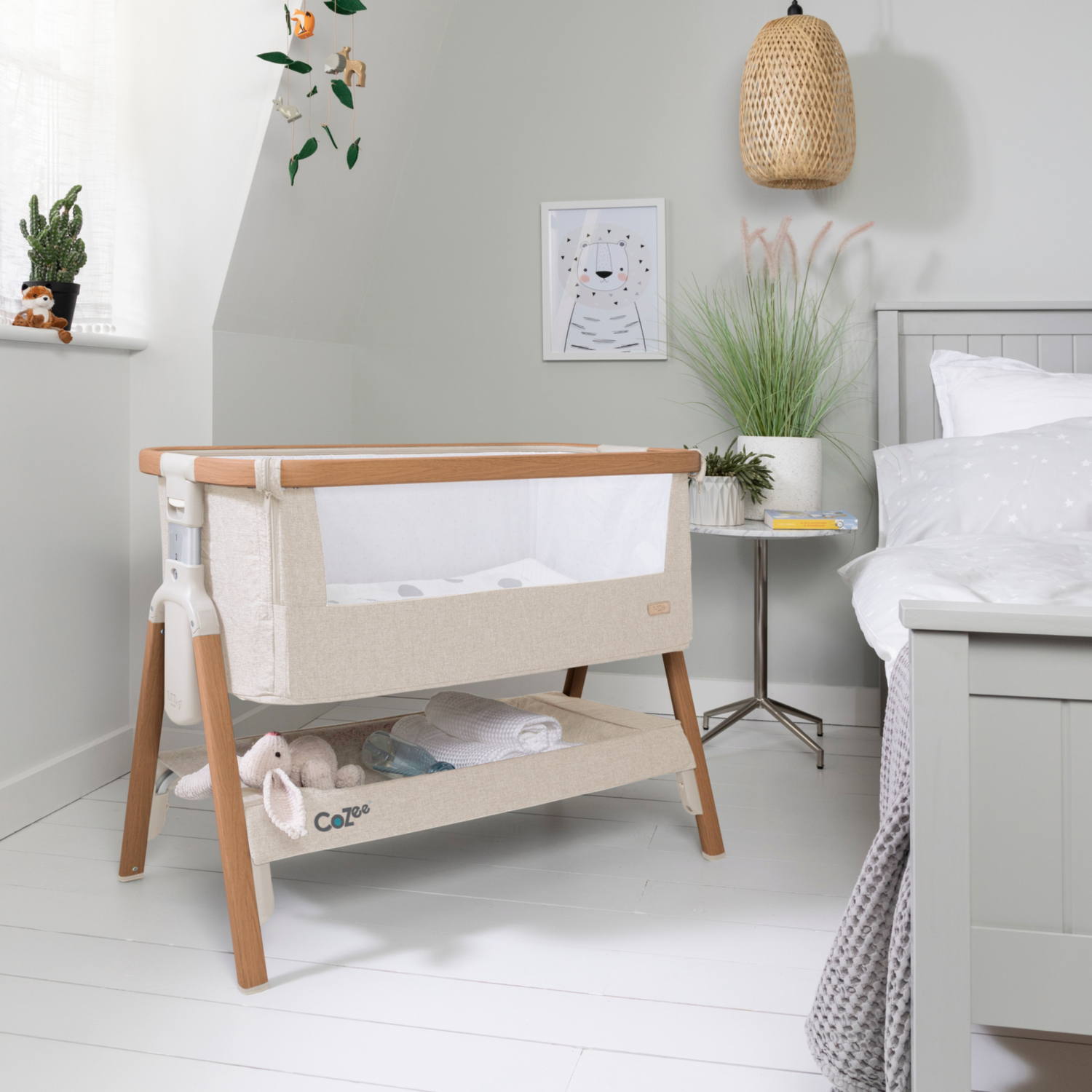 George Cream Tutti Bambini Cozee Bedside Crib Walnut & Ecru