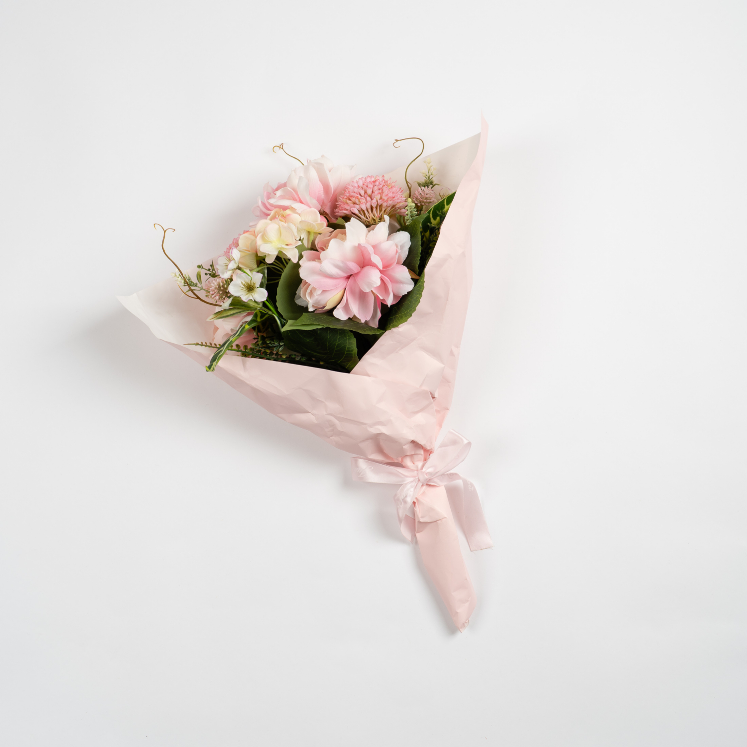 George Pink Scottish Everlastings 45Cm Hydrangea Bouquet