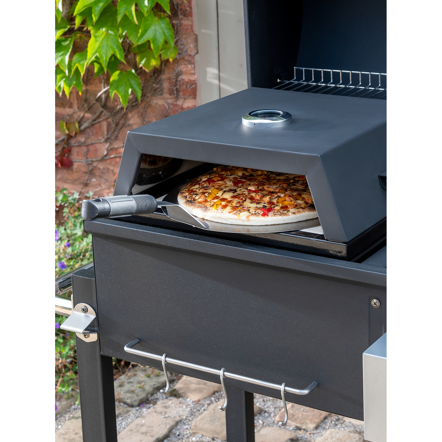 George Black Grill Top Pizza Oven