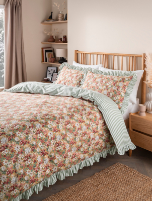 Ditsy Petal Print Duvet Set with Frilled Edges Home at ASDA