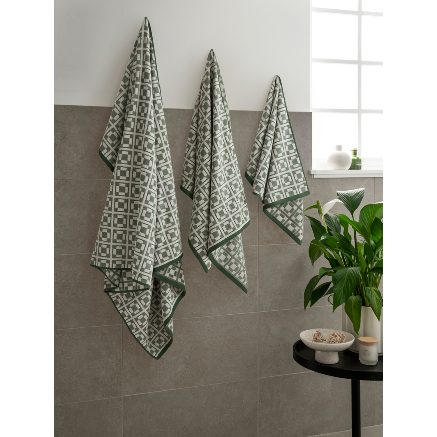 George Green Heritage Tile Ditsy Patch Work Bath Towel