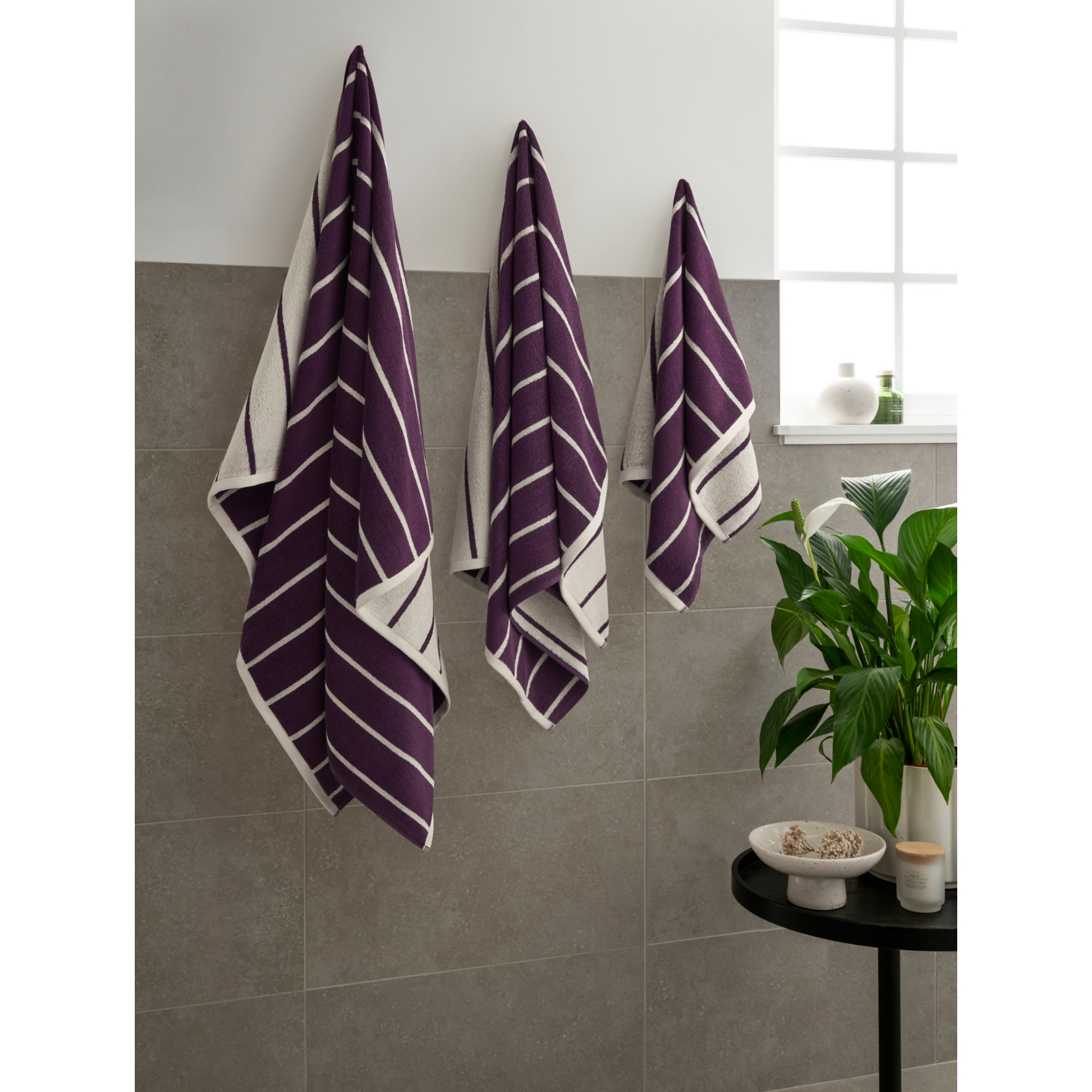 George Wine Tasting Pinstripe Bath Towel