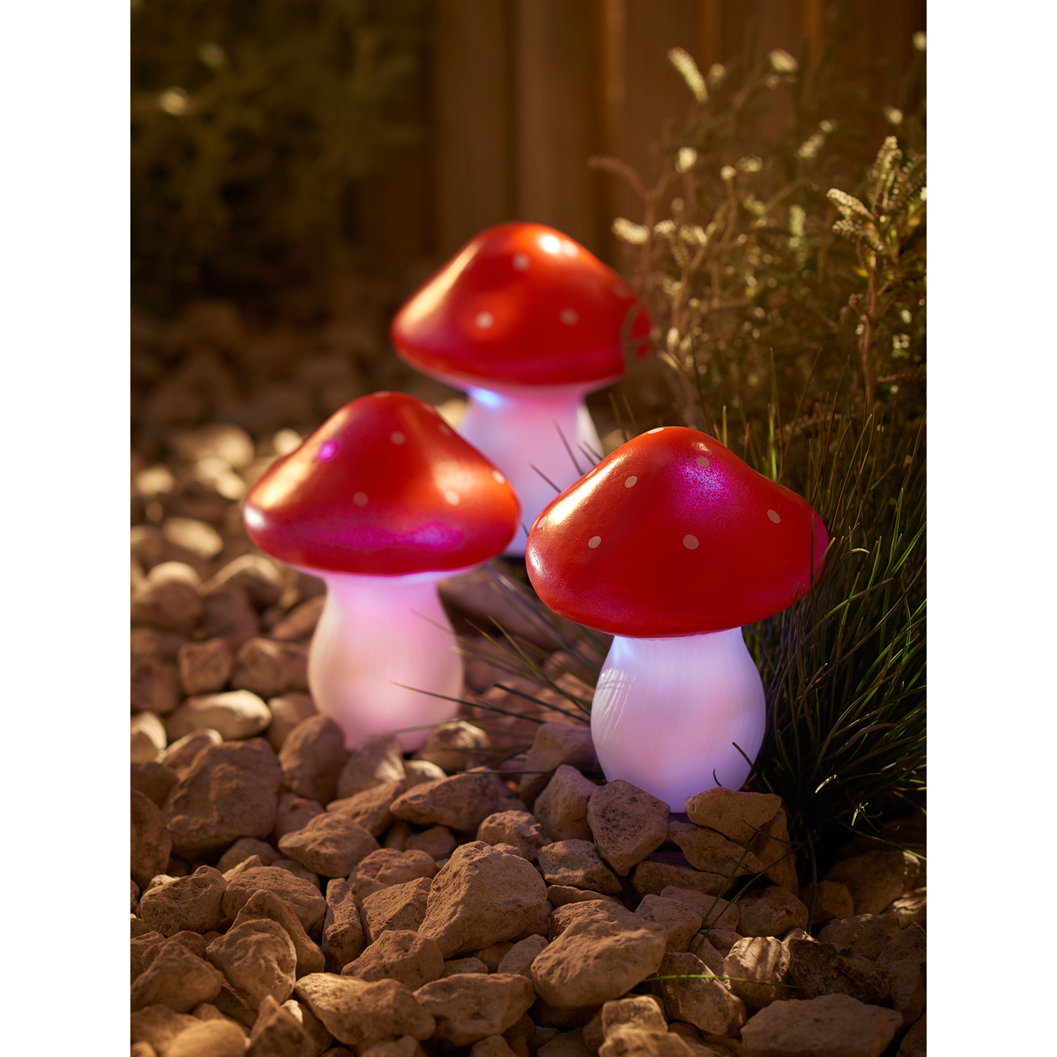 George Red & White Solar Toadstool String Stake Lights