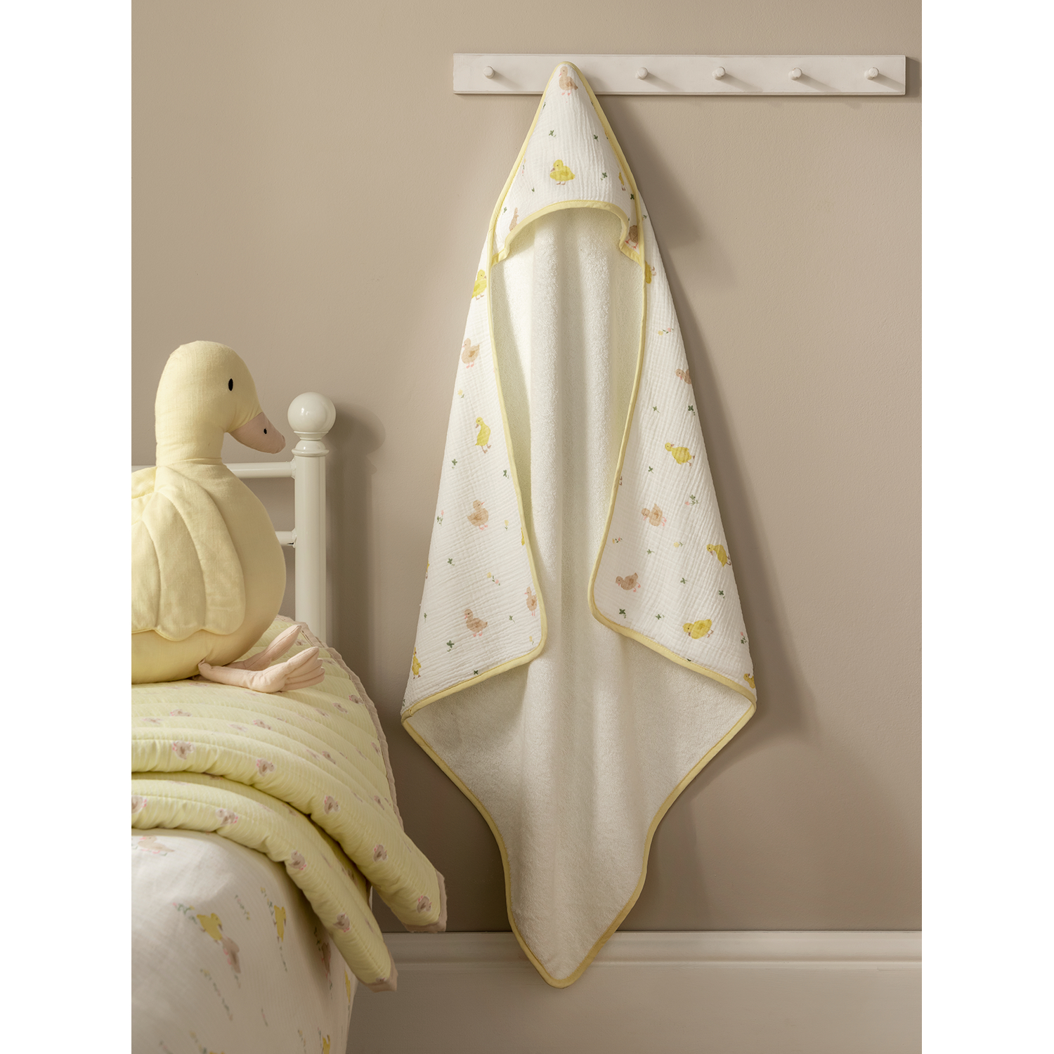 George White & Yellow Stacey Solomon Ducks Cotton Hooded Towel
