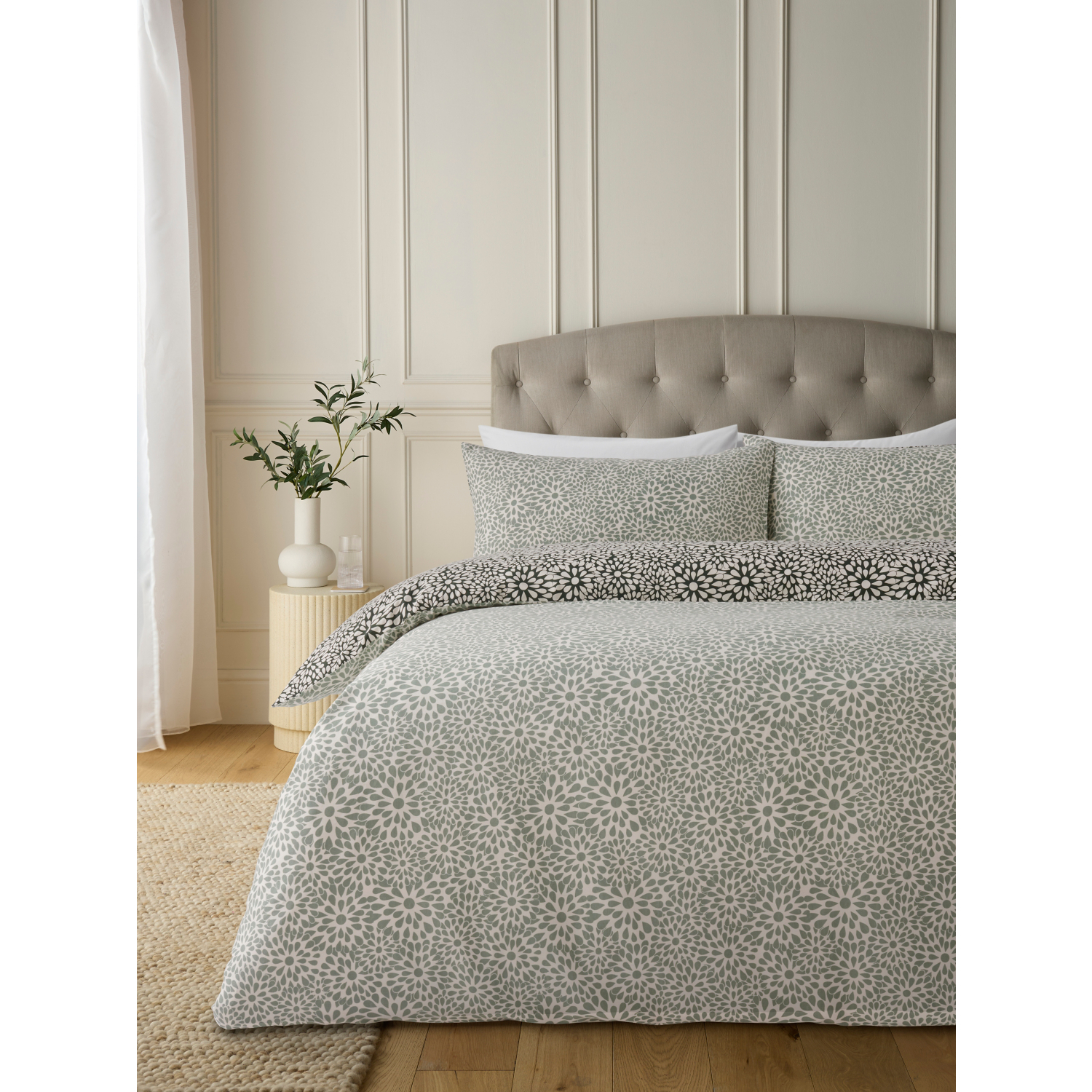 George Green & White Sanctuary Pad Print Cotton Duvet Set