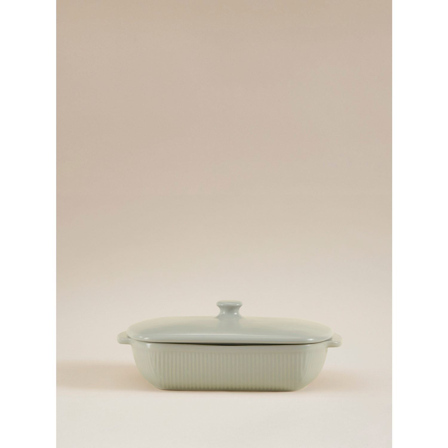 George Cream Barbican Casserole Dish With Lid