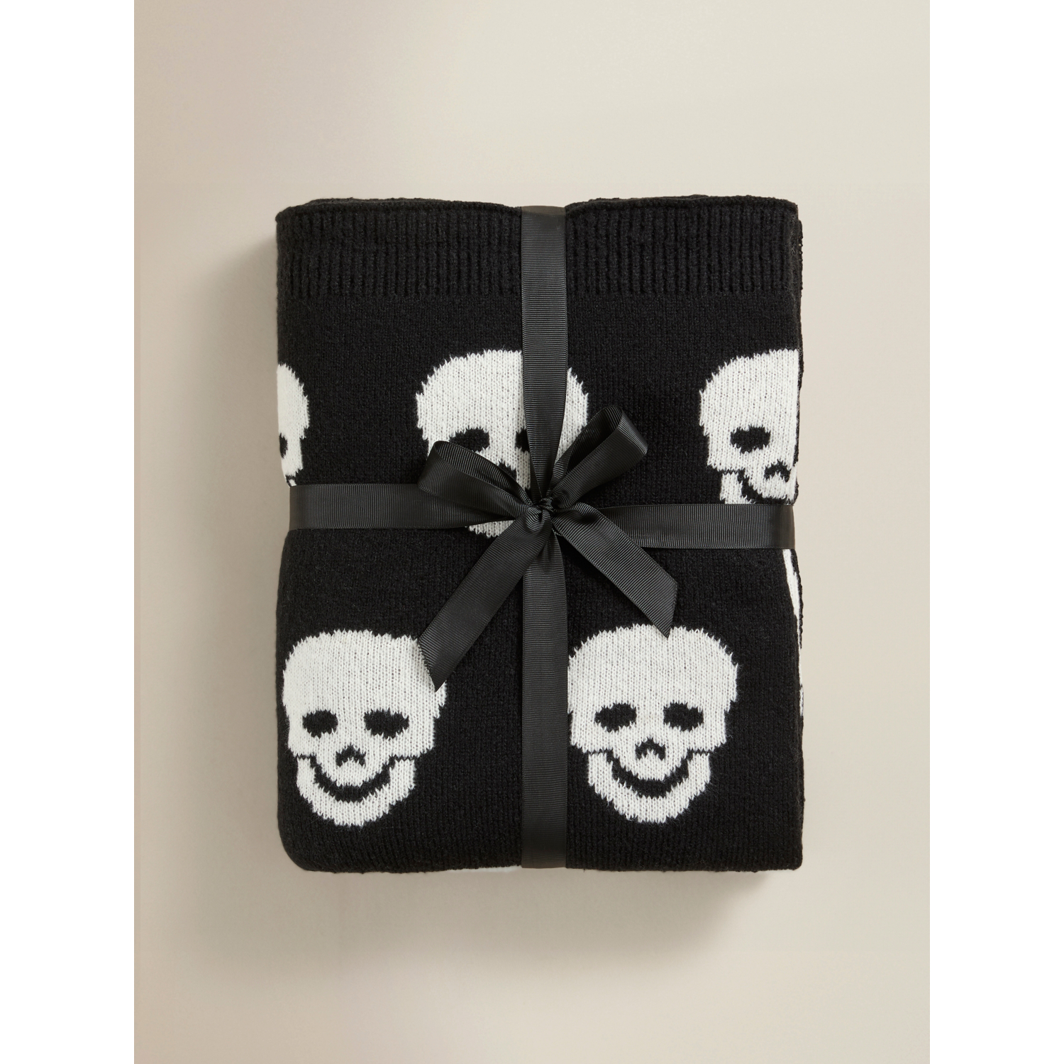George Black & White Knitted Skull Design Throw - 150 X 120Cm