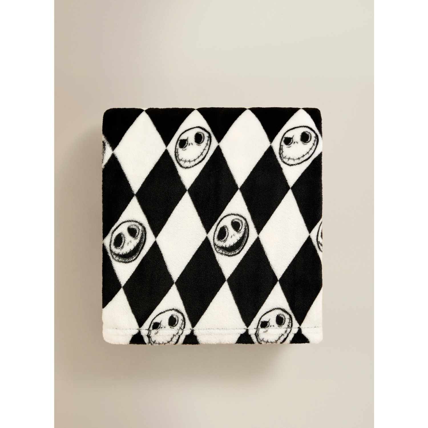 Disney Black & White Nightmare Before Christmas Supersoft Throw - 150 X 120Cm