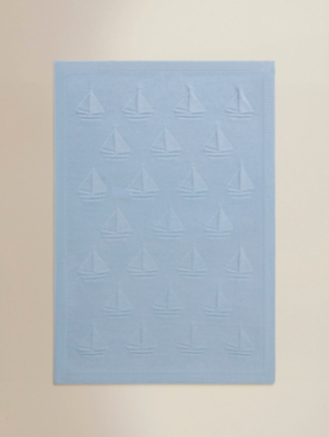 George Sailing Boats Knitted Blanket — image 3