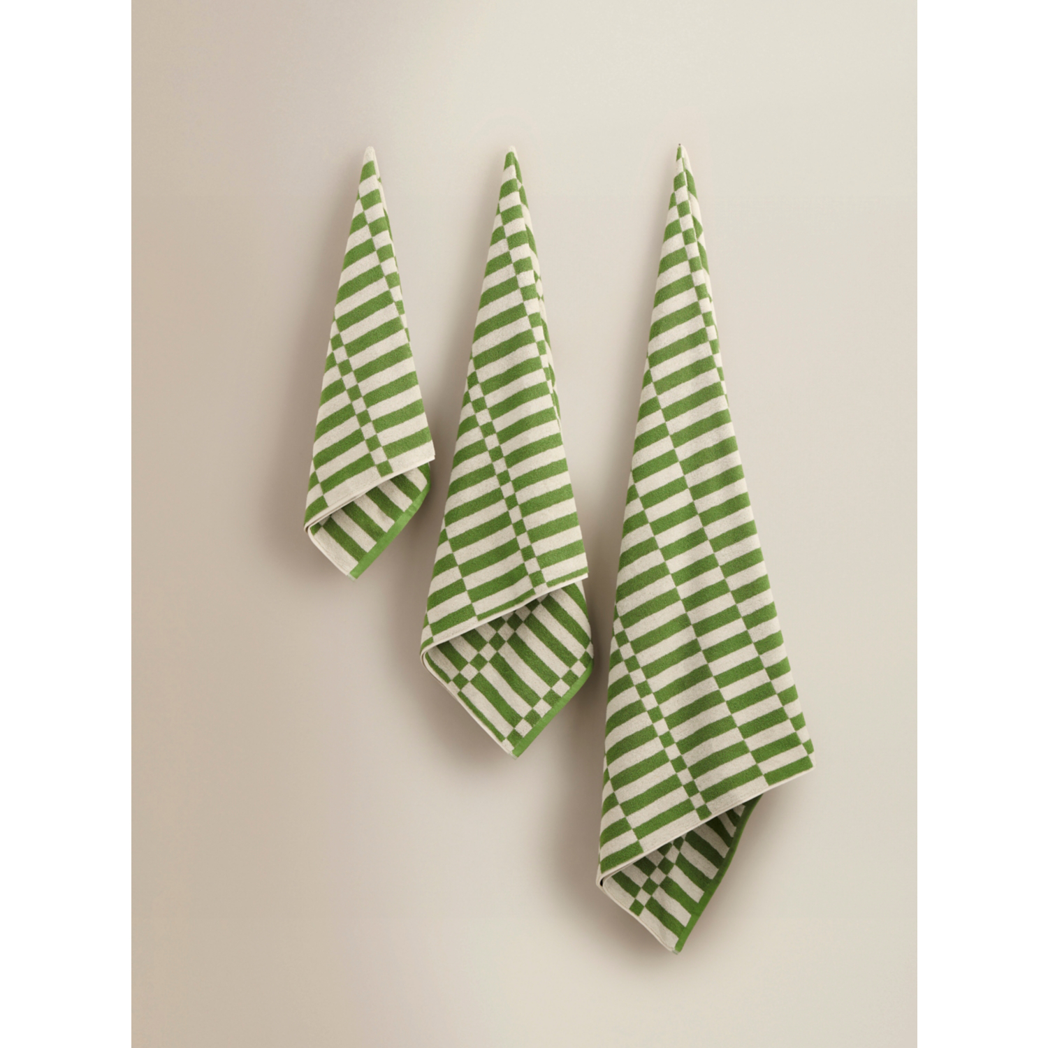 George Green Split Checkerboard Cotton Towel Range