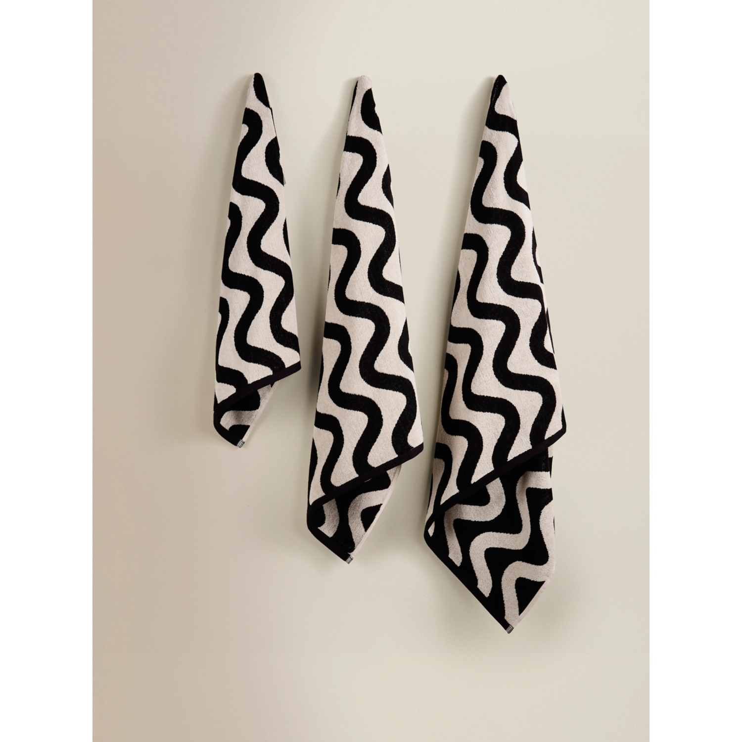 George Black & White Monochrome Wiggle Cotton Towel Range