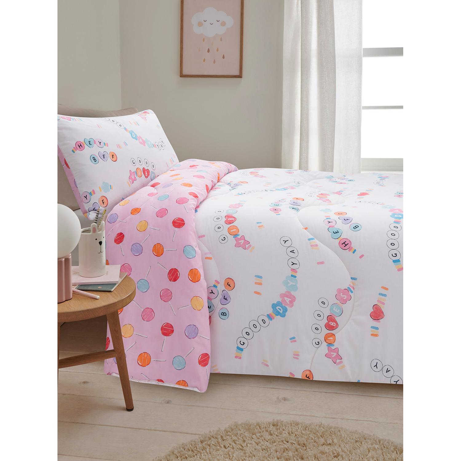 George Pink Friendship Bracelet Reversible Single Duvet Set - 10.5 Tog