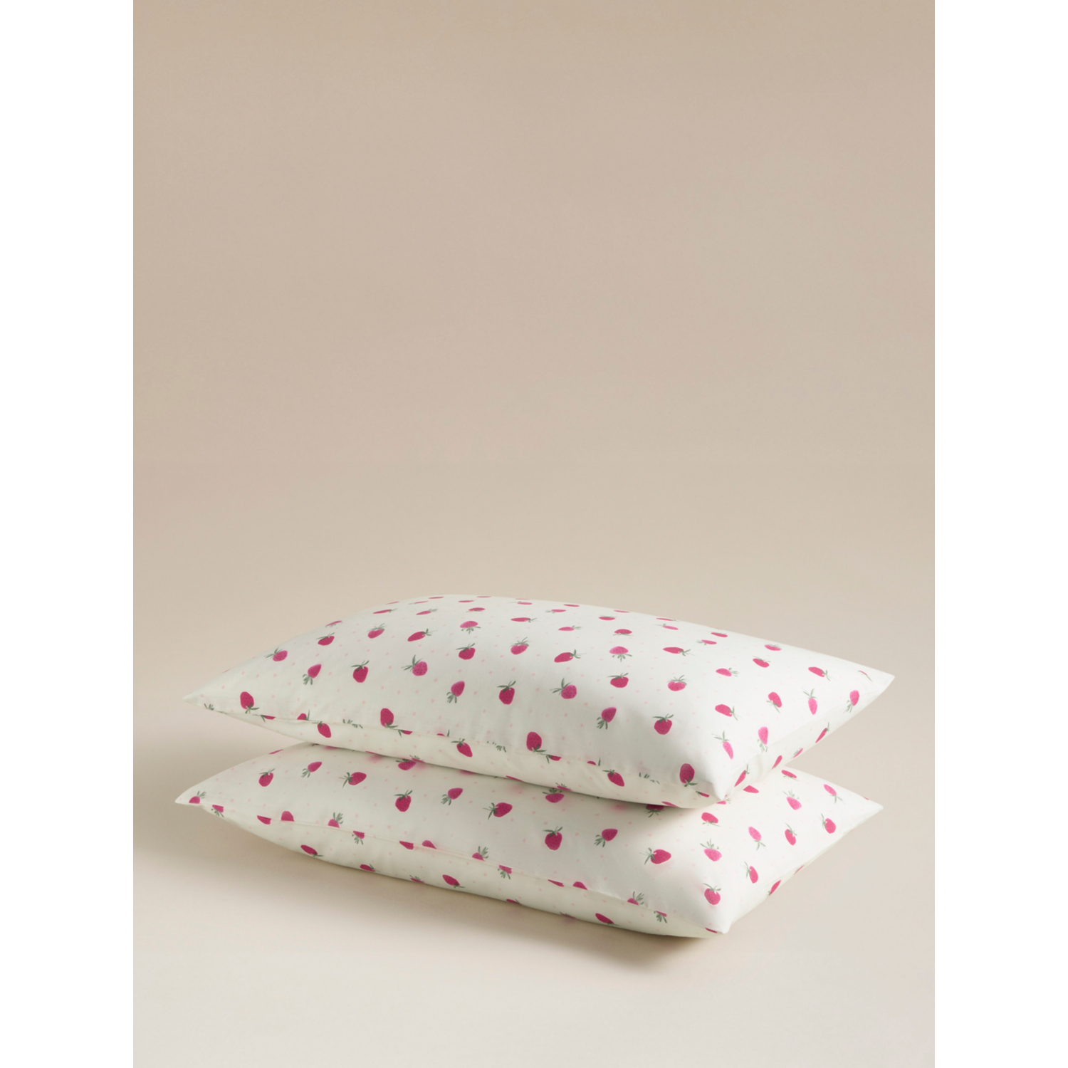 George Multi Strawberries Pillowcase Pair