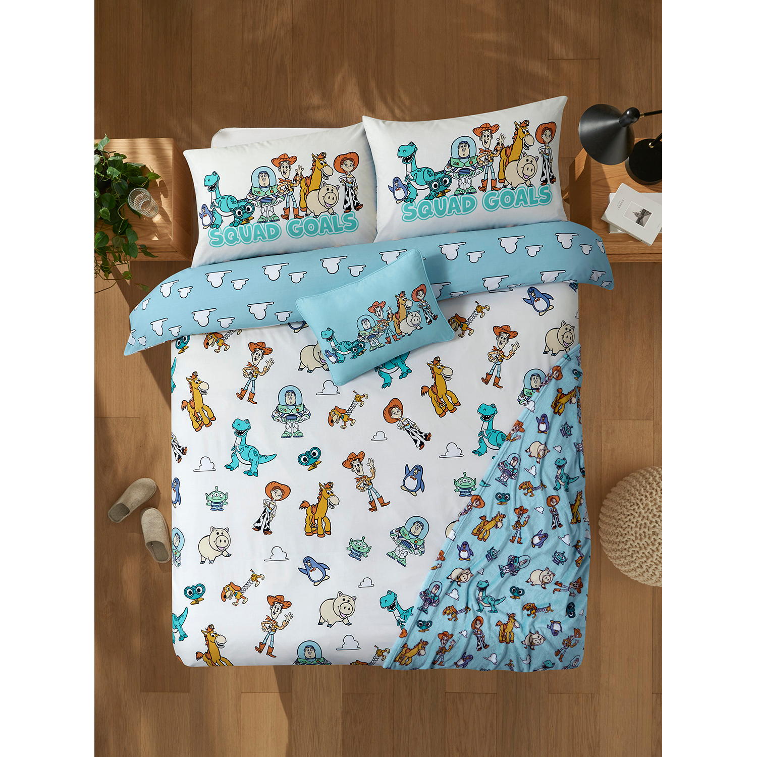 Disney Multi Toy Story Sticker Core Reversible Duvet Set