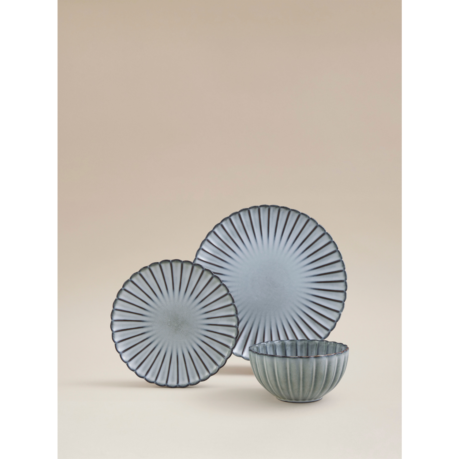 George Blue Reactive Glaze Scalloped Dinner Set 12 Piece