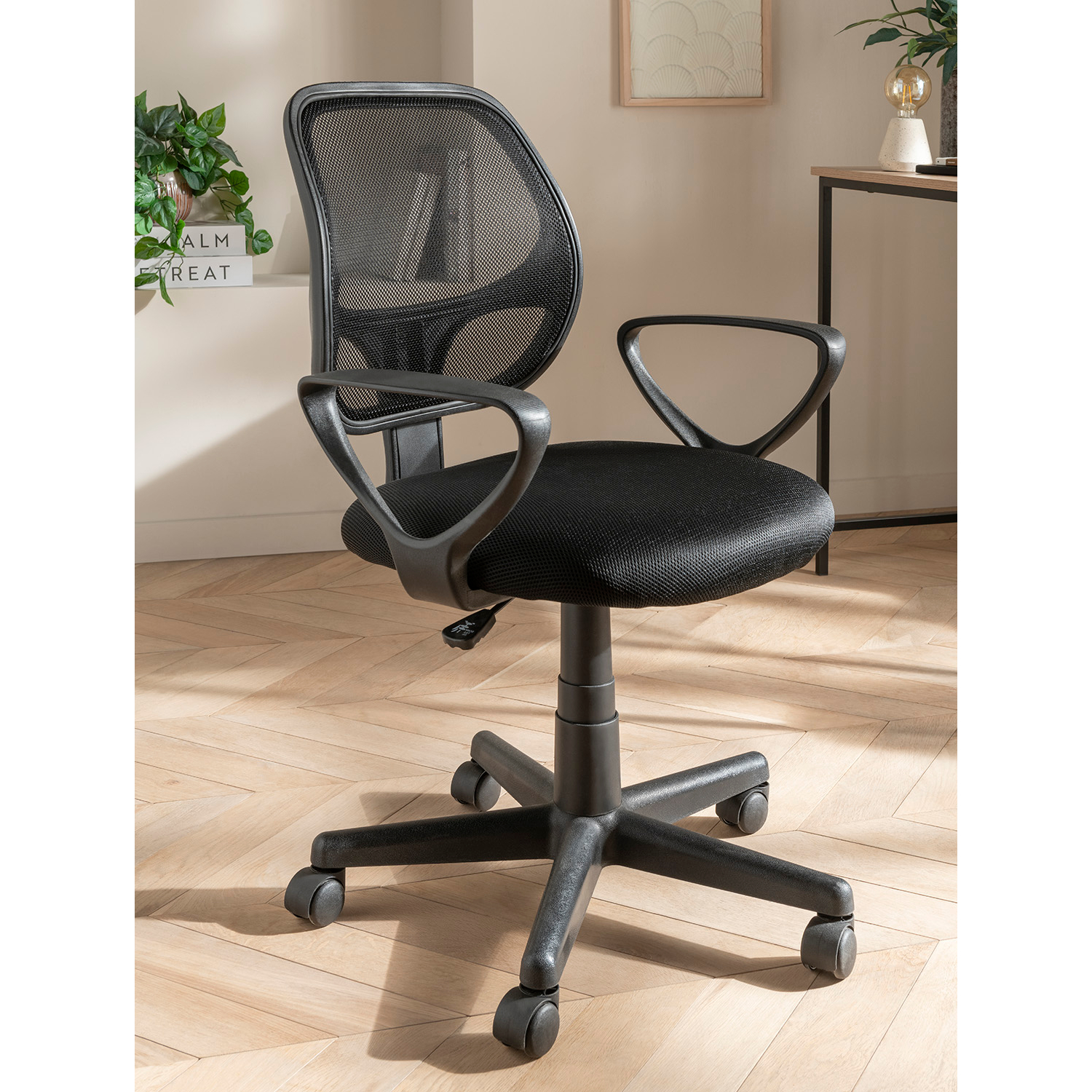 George Black Mesh Office Chair