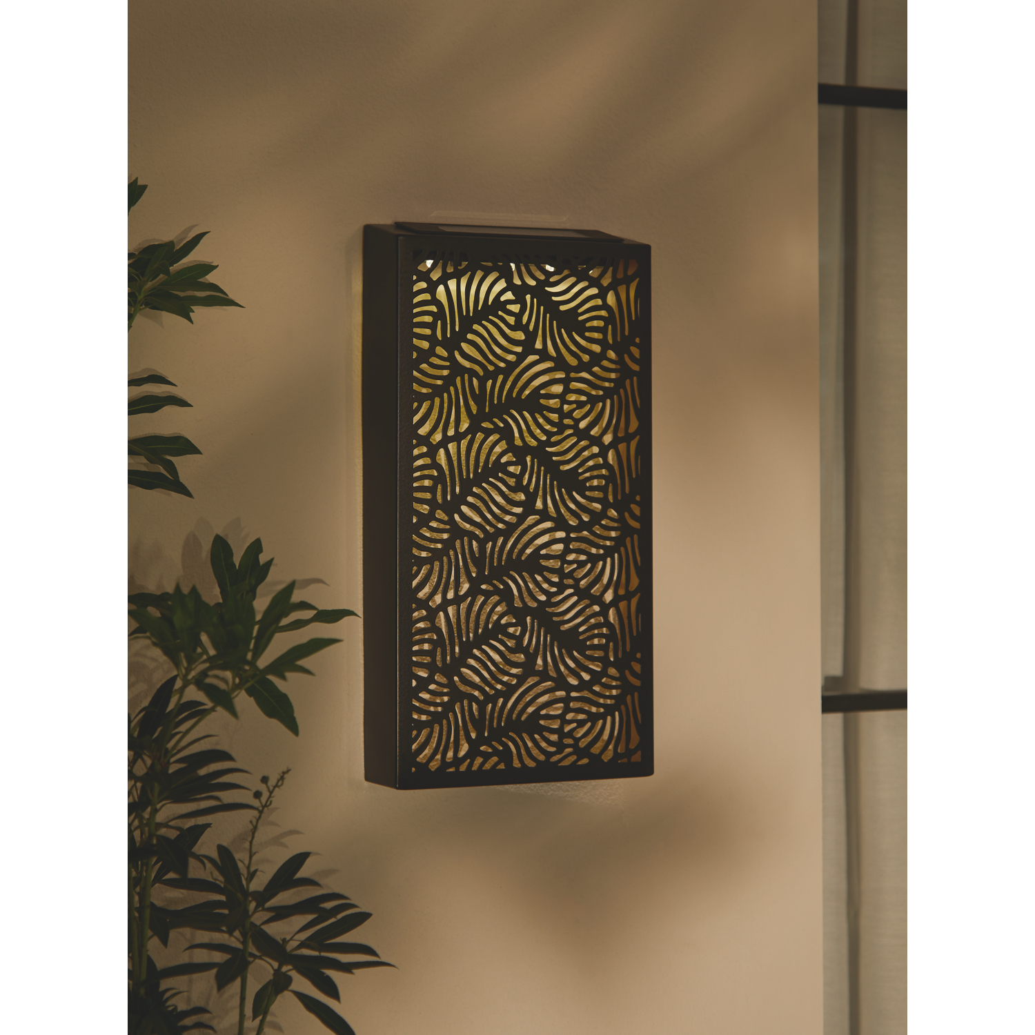 George Black Leaf Wall Panel Solar Light