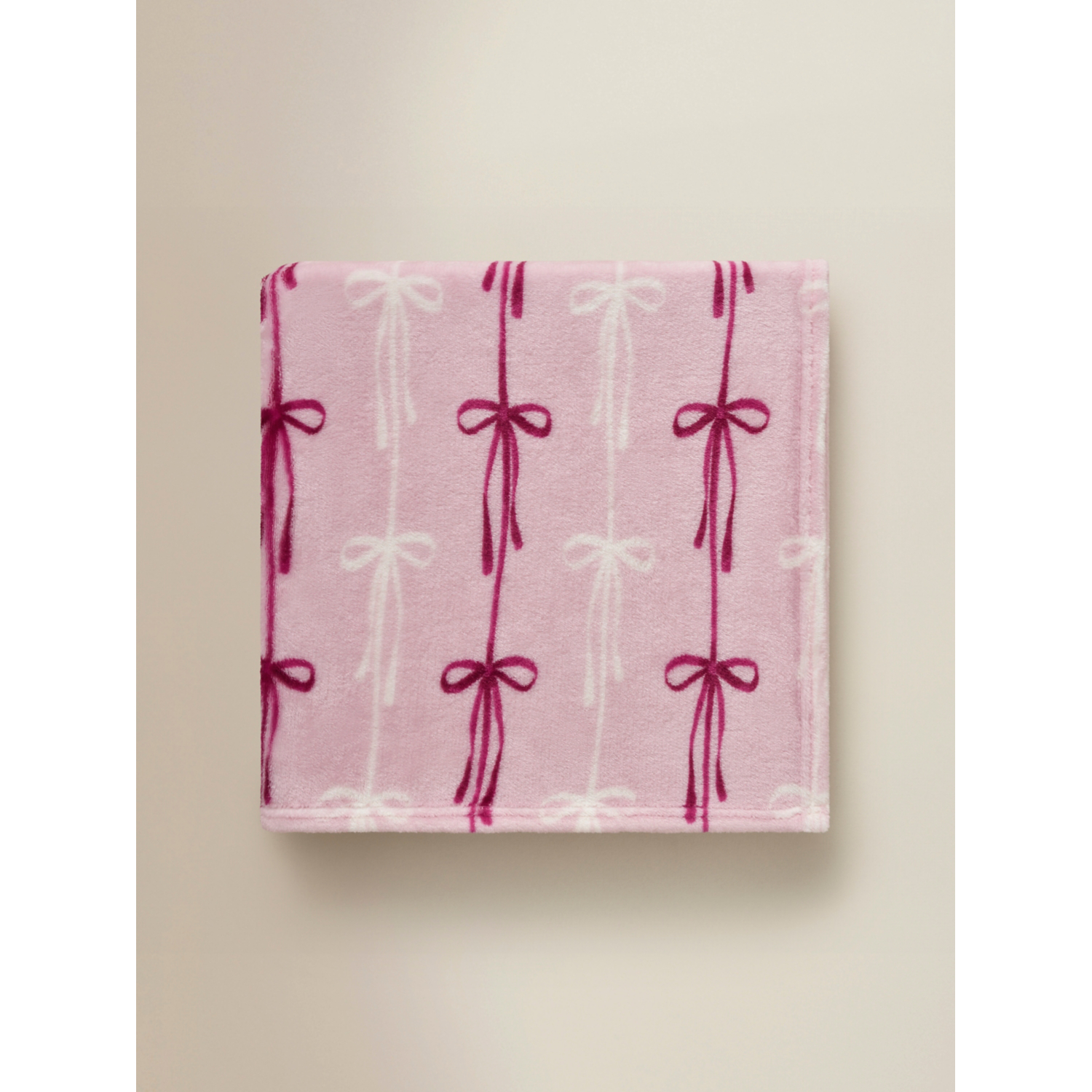 George Pink Summer Bows Super-Soft Throw