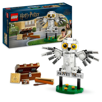 LEGO Harry Potter Hedwig at Privet Drive Set 76425 Toys