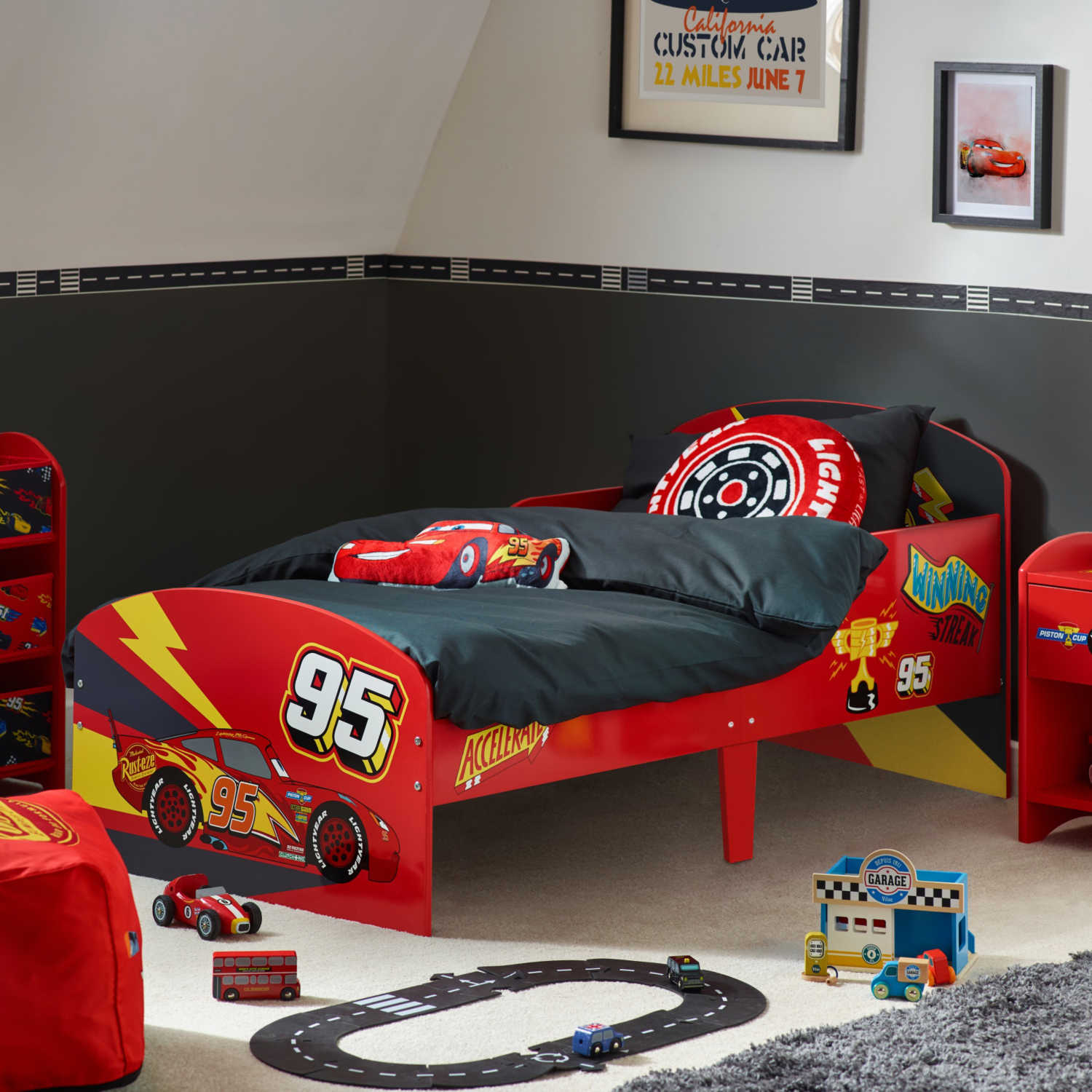 Disney Red Cars Lightning Mcqueen Toddler Bed