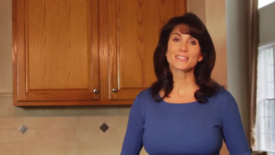 Dreambaby Essentials Deluxe (Ergo Handle) 10Pc Grooming Kit In Clear