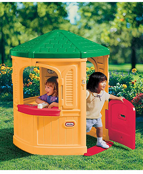 This cozy children's Little Tikes playhouse features home-like details such as large windows, a working Dutch door and more