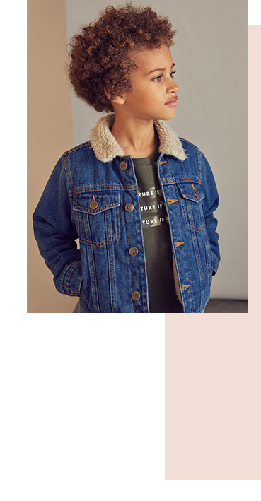 This blue denim jacket will be a true win all year round