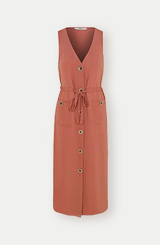 Smarten up your everyday look with a shirt-style utility dress in dusty pink