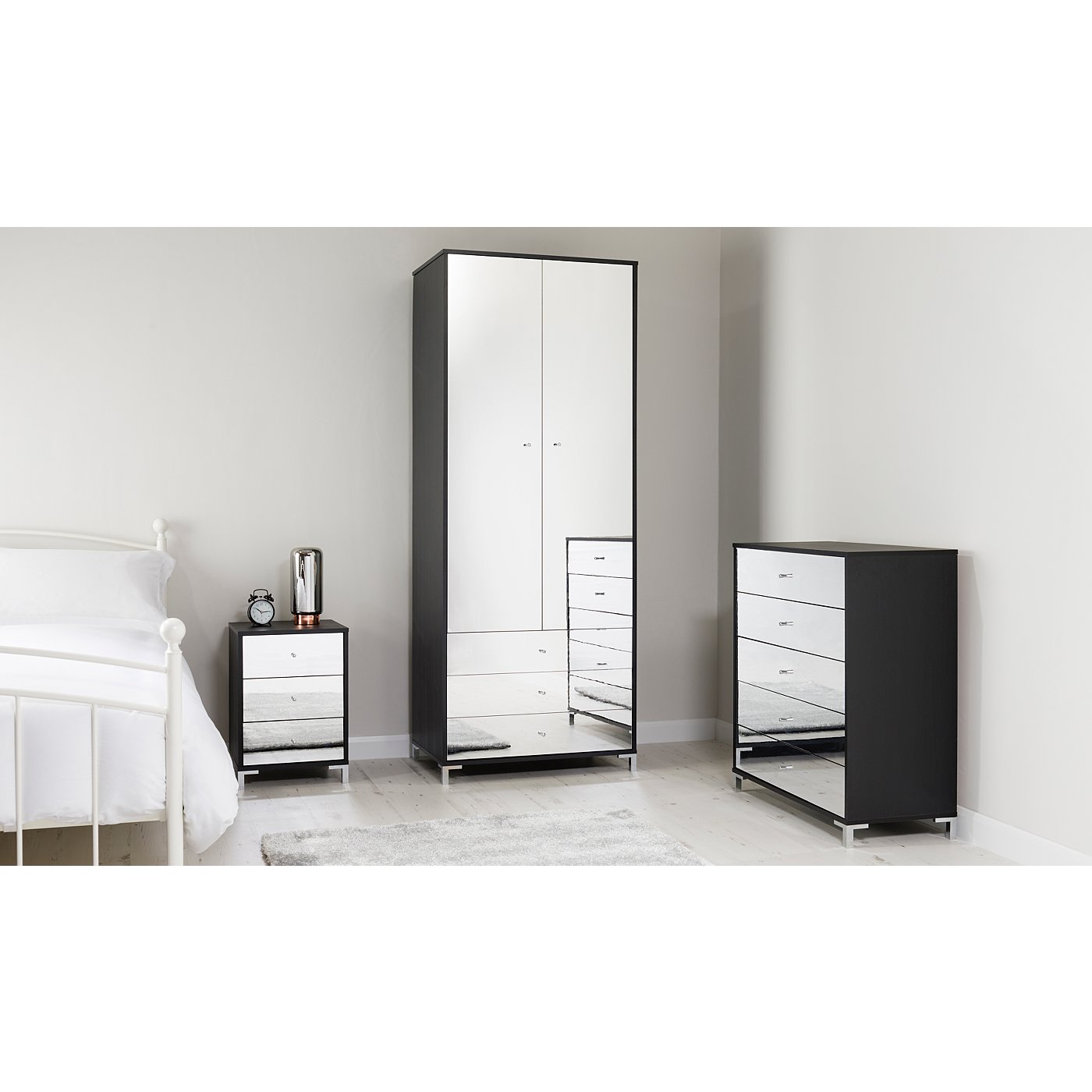 Shona Bedroom Furniture Range Black Oak Effect And Mirror Effect