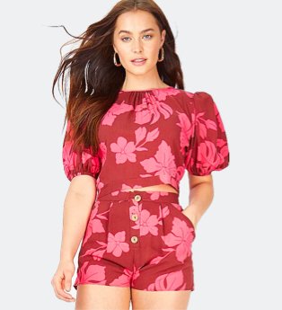 Red and pink tropical print blouse and high waisted shorts outfit.