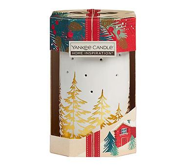 Product image of festive Yankee candle