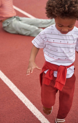 red joggers outfit