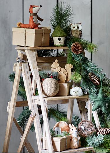 Shop earth toned and nature-inspired Christmas decorations at George.com