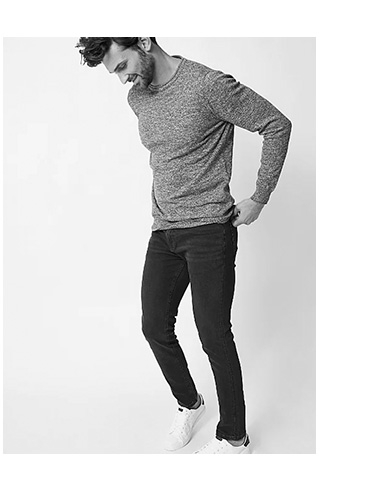 Skinny fit jeans are tapered toward the ankle and made with retention 