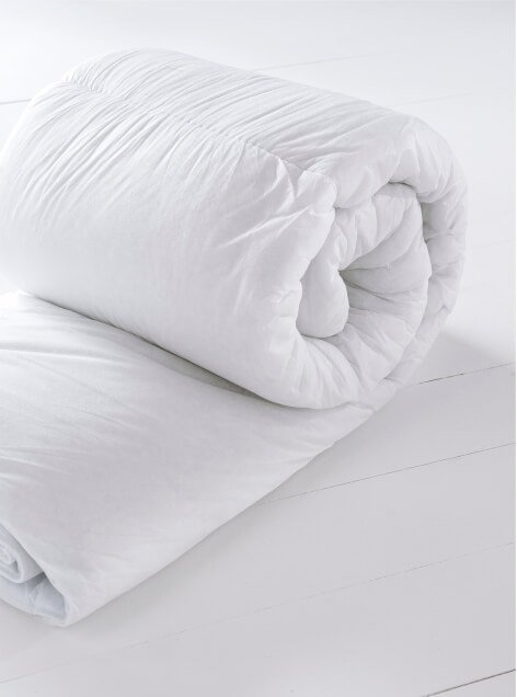 A white duvet.