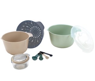 Baking set.