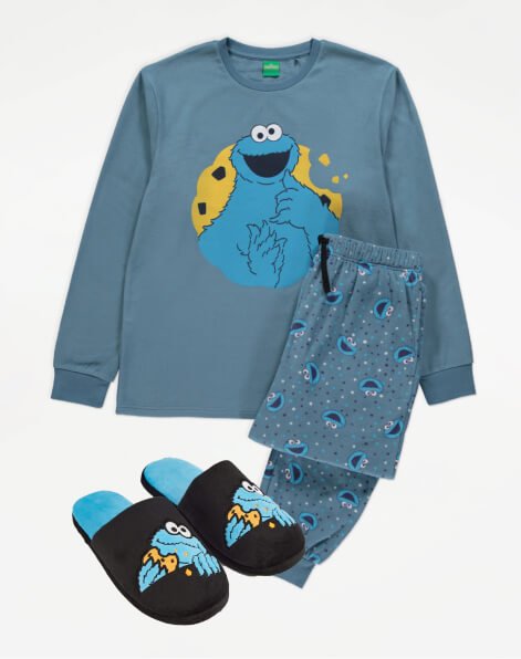 Sesame Street Cookie Monster Fleece Pyjamas And Matching Slippers.